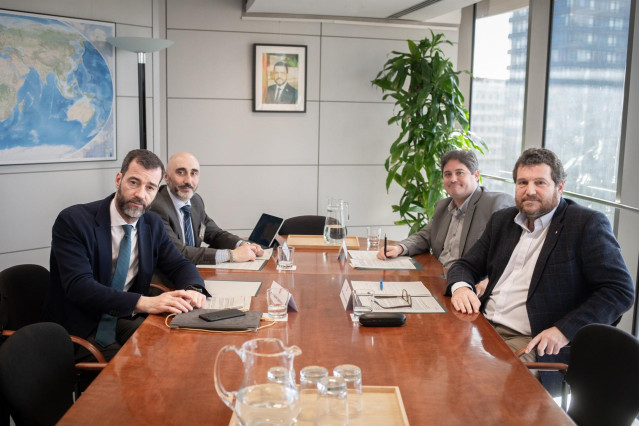 El secretario general de Transporte Aéreo y Marítimo, Benito Núñez; el director general de Aviación Civil, David Benito; el secretario de Movilidad e Infraestructuras, Marc Sanglas; el presidente y consejero delegado de Aeroports de Catalunya, Daniel Alba