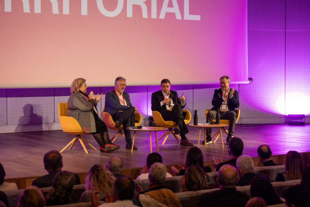 El secretario general del PSOE Canarias y ministro de Política Territorial y Memoria Democrática, Ángel Victor Torres