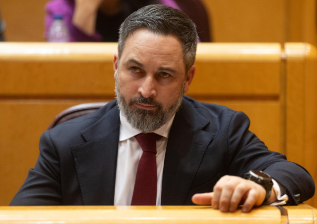 El líder de VOX, Santiago Abascal, durante un pleno del Congreso de los Diputados, en el Palacio del Senado, a 10 de enero de 2024, en Madrid (España). El Pleno del Congreso, en su primera reunión del año, debate y vota los objetivos de estabilidad presup