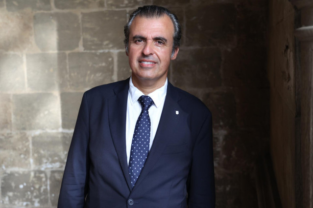 Archivo - El conseller de Educación y Universidades, Antoni Vera.