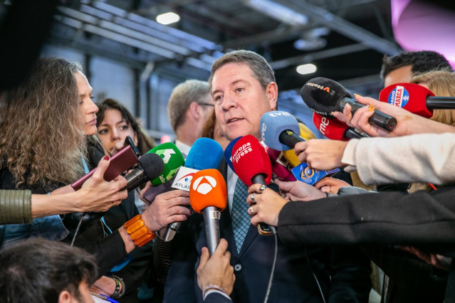 El presidente de C-LM, Emiliano García-Page, en Fitur.