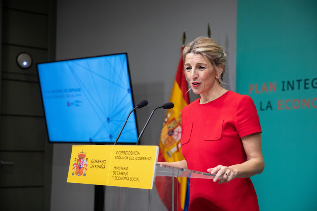 La vicepresidenta segunda y ministra de Trabajo y Economía Social, Yolanda Díaz, en la clausura la presentación de la nueva edición del Plan Integral de Impulso de la Economía Social 2024-2025