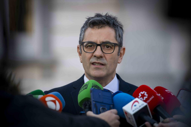 El ministro de la Presidencia, Relaciones con las Cortes y Justicia, Félix Bolaños, dando declaraciones en la toma de posesión del Fiscal General del Estado, Álvaro García Ortiz, en la sede del Tribunal Supremo, a 24 de enero de 2024, en Madrid (España).