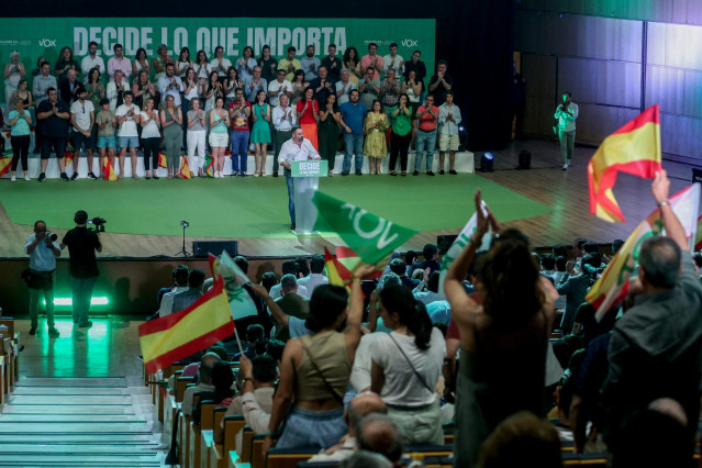 Archivo - El presidente de Vox, Santiago Abascal, interviene durante el acto de clausura de la Asamblea General del partido, en el Recinto Ferial de IFEMA MADRID, a 24 de junio de 2023, en Madrid (España).