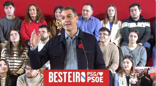 El presidente del Gobierno y secretario general del PSOE, Pedro Sánchez, interviene en un acto del PSOE en Lugo, a 27 de enero de 2024