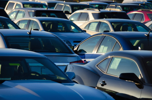 Archivo - Coches usados.