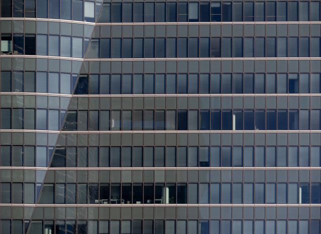 Archivo - Edificio de oficinas