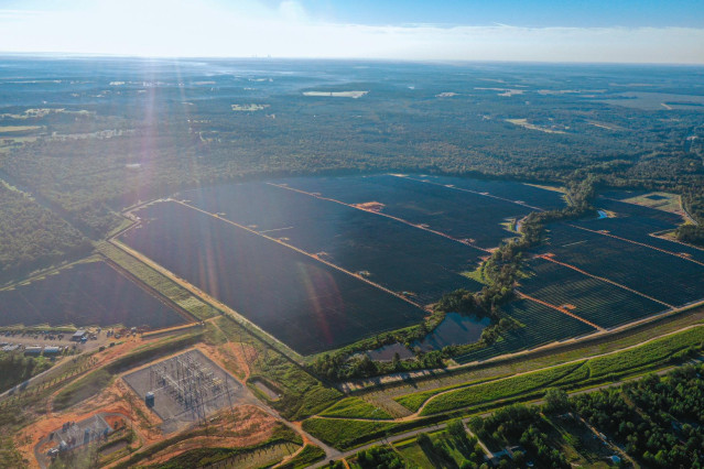 Qualitas Energy adquiere Heelstone, una compañía estadounidense de energías renovables
