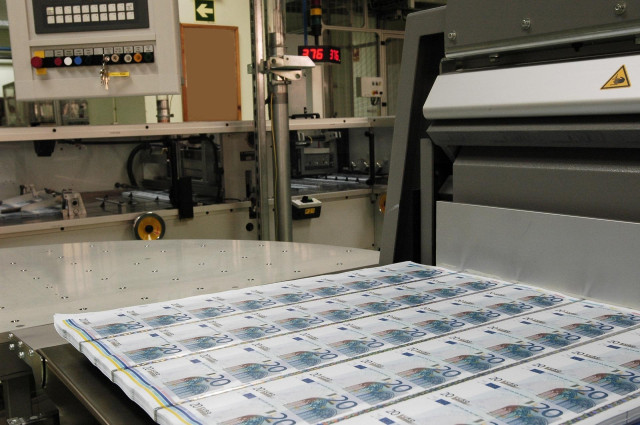 Archivo - Recursos de billetes. Dinero. Euros