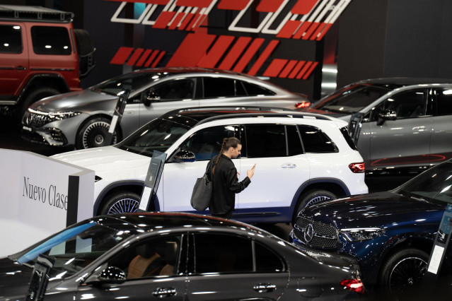 Archivo - Nuevos modelos de vehículos electrificados antes del inicio del Automobile Barcelona 2023, a 11 de mayo de 2023, en Barcelona, Catalunya (España).