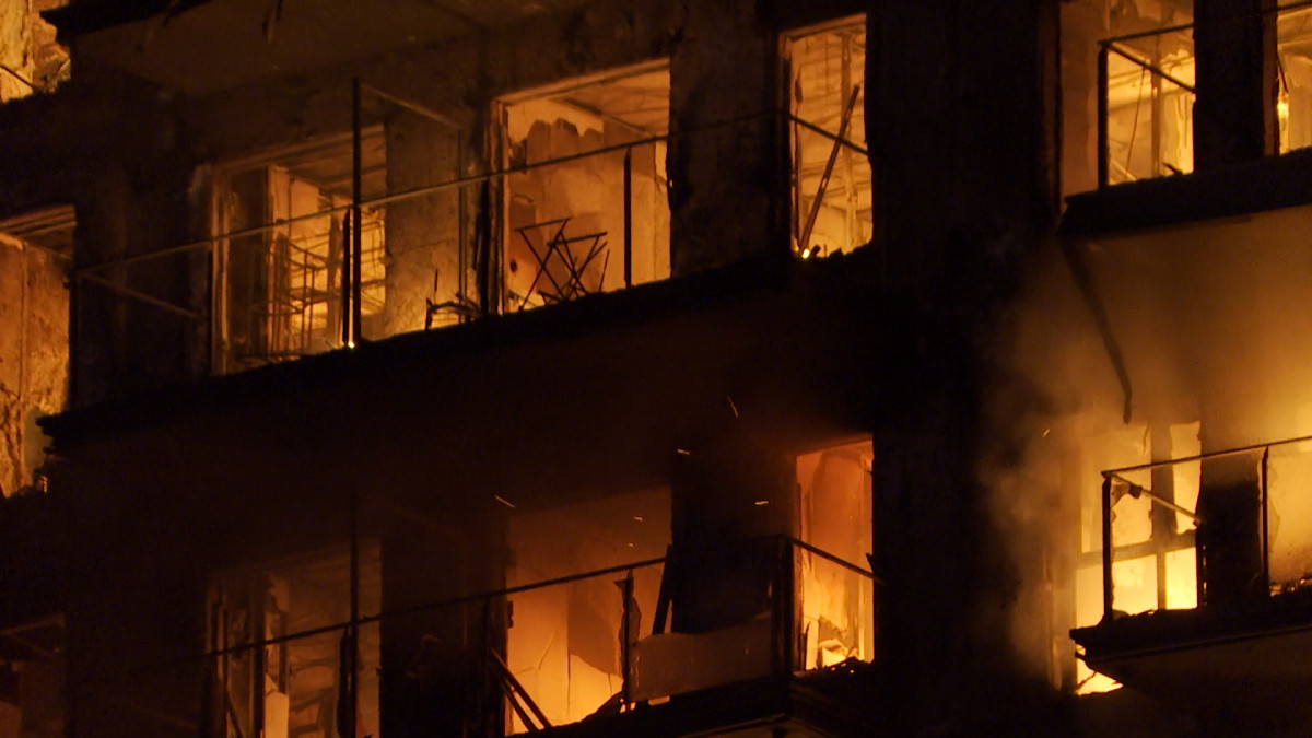 Incendio en un edificio de Campanar en el centro de Valencia