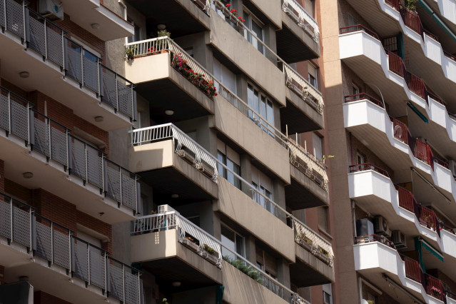 Archivo - El precio del alquiler en España sube 1,7% durante febrero, según idealista