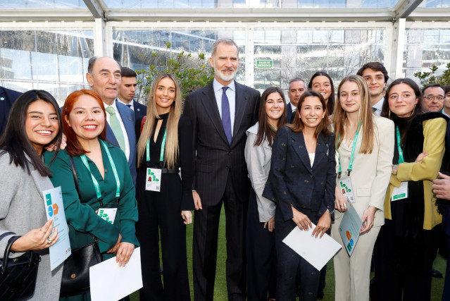 El Rey Felipe VI entrega las becas de formación de Iberdrola para el desarrollo del 'empleo verde'