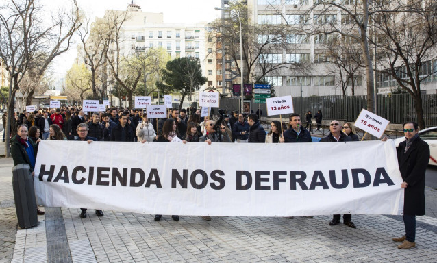 Casi 1900 Técnicos de Hacienda vuelven a manifestarse por su carrera profesional y contra la crisis de movilidad y la mala gestión de Recursos Humanos de la AEAT