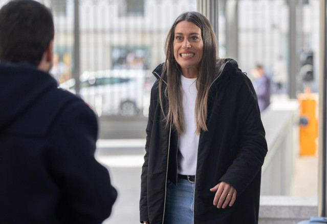 La portavoz de Junts en el Congreso, Miriam Nogueras, a su llegada al Congreso de los Diputados, a 7 de marzo de 2024, en Madrid (España).