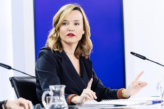 La portavoz del Gobierno y ministra de Educación, Formación Profesional y Deportes, Pilar Alegría, durante una rueda de prensa posterior a la reunión del Consejo de Ministros