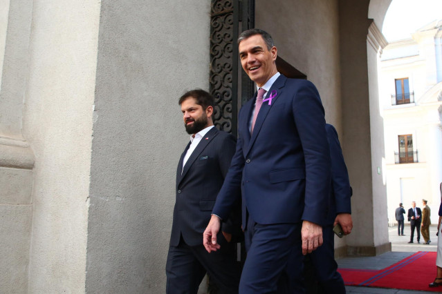 Santiago, 8 de marzo de 2024 El Presidente de la Republica Gabriel Boric recibe al Presidente del Gobierno de España, Pedro Sanchez, en Visita Oficial a nuestro pais. Marcelo Hernandez/Aton Chile Licencia editorial válida solo para España y 3 MESES a part