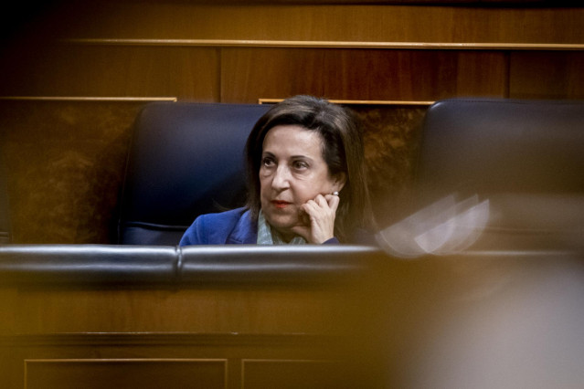 Archivo - La ministra de Defensa, Margarita Robles, en el Congreso de los Diputados, a 21 de diciembre de 2022, en Madrid (España).