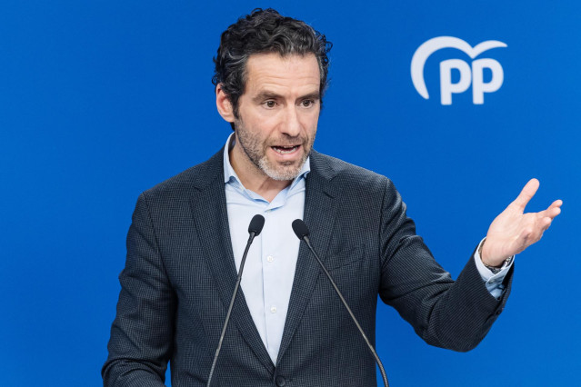El portavoz del PP, Borja Sémper, durante una rueda de prensa posterior a la reunión del Comité de Dirección del Partido Popular, en la sede nacional del PP de Génova, a 26 de febrero de 2024, en Madrid (España).