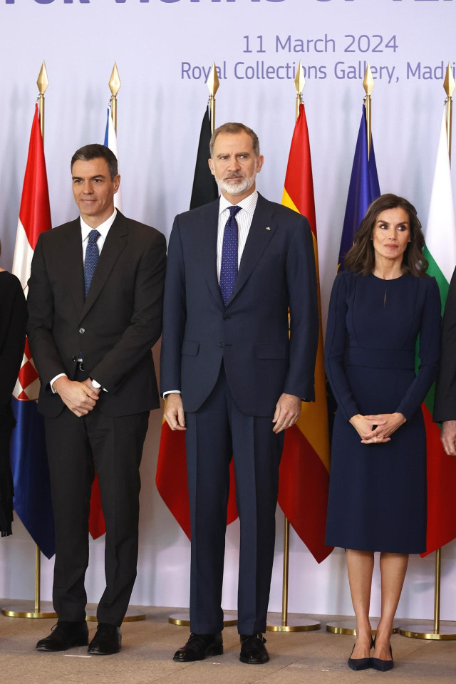 Los Reyes y el presidente del Gobierno, Pedro Sánchez, en el acto del Día Europeo de Recuerdo de las Víctimas del Terrorismo