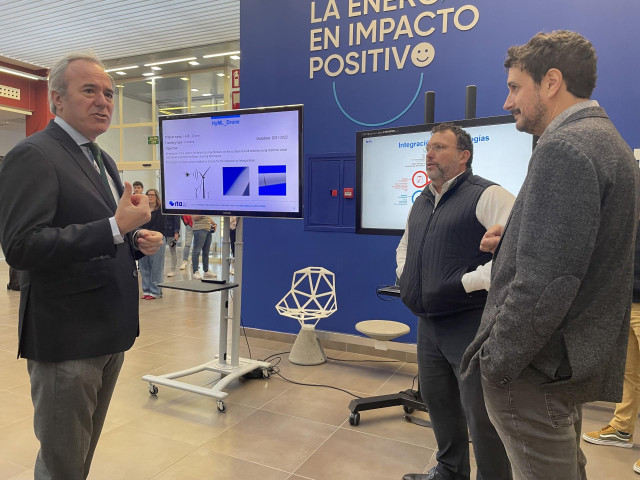 El presidente del Gobierno de Aragón, Jorge Azcón, en el ITA.