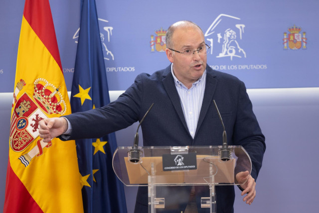 El portavoz del PP en el Congreso, Miguel Tellado, durante una rueda de prensa, en el Congreso de los Diputados, a 5 de marzo de 2024, en Madrid (España).