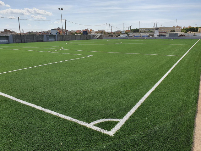 Archivo - Un campo de fútbol.