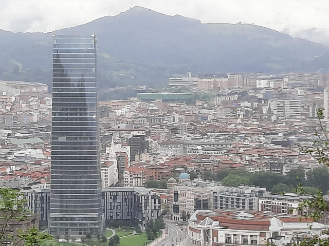 Archivo - Torre Iberdrola, en Bilbao