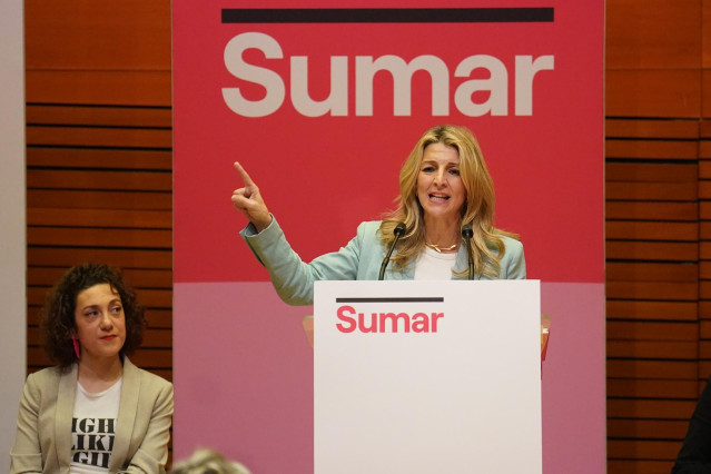 La vicepresidenta segunda y ministra de Trabajo y Economía Social, Yolanda Díaz, interviene durante el acto ‘Ampliando lo público con políticas feministas’, en el Palacio Euskalduna, a 6 de marzo de 2024, en Bilbao, Vizcaya, País Vasco (España).