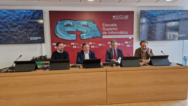 Escuela Superior de Informática de la Universidad de Castilla-La Mancha (UCLM).