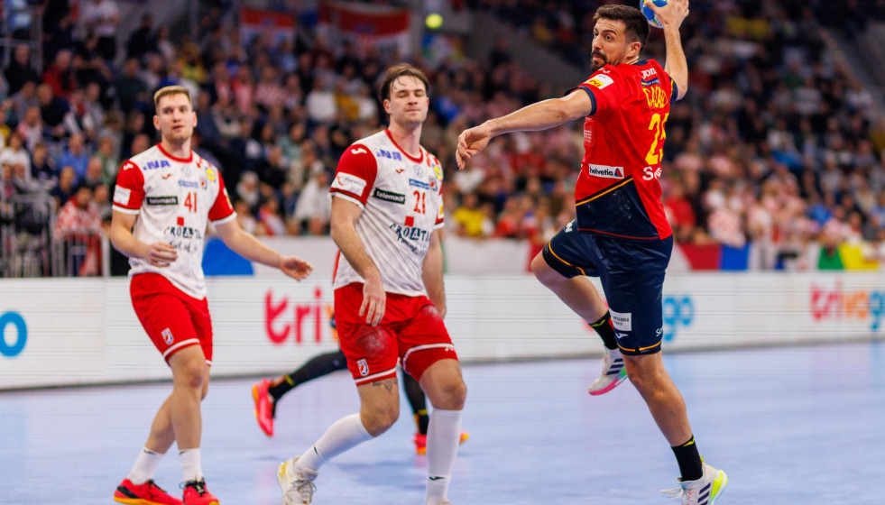 EuropaPress 5692313 agustin marcelo casado of spain during the mens ehf euro 2024 group
