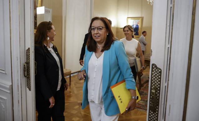 Archivo - La presidenta de las Cortes de Valencia, Llanos Massó.