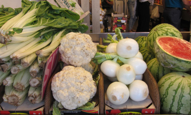 Archivo - Frutas y verduras.