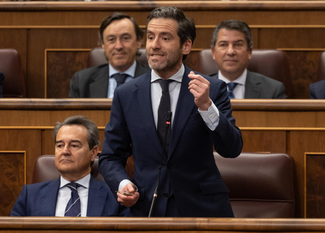 El vicesecretario de Cultura y portavoz del PP, Borja Sémper, interviene durante una sesión de control al Gobierno, en el Congreso de los Diputados, a 13 de marzo de 2024, en Madrid (España).