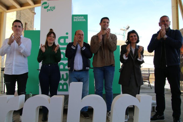 El presidente del EBB del PNV, Andoni Ortuzar, en un mitin en Laguardia (Álava).