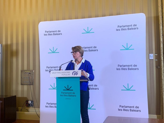 Archivo - La portavoz adjunta del PP en el Parlament, Marga Durán.