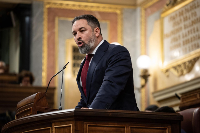 El líder de VOX, Santiago Abascal, interviene durante una sesión plenaria, en el Congreso de los Diputados, a 14 de marzo de 2024, en Madrid (España).