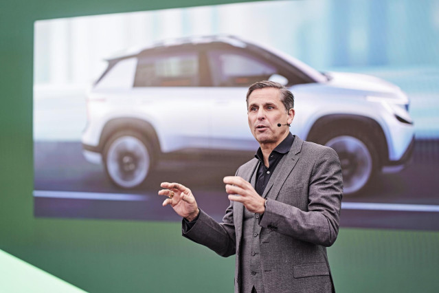 El director general de Škoda Auto, Klaus Zellmer, en la conferencia de prensa anual del fabricante de automóviles en Mladá Boleslav.