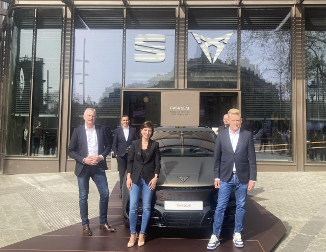 Los directivos de Seat Wayne Griffiths, Marc Riera, David Powels, Laura Carnicero y Markus Haupt.
