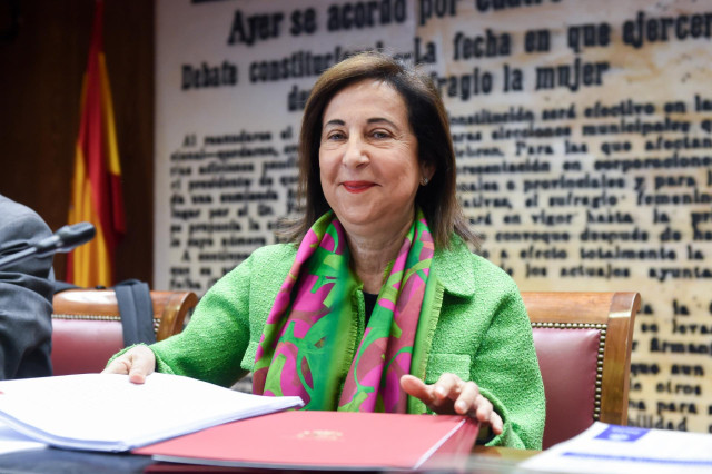 La ministra de Defensa, Margarita Robles, comparece durante una comisión, en el Congreso de los Diputados, a 21 de marzo de 2024, en Madrid (España).
