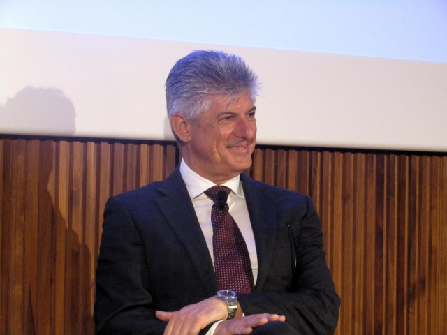 El ceo de Cellnex, Marco Patuano, en una conferencia en el Col·legi d'Economistes de Catalunya (CEC)