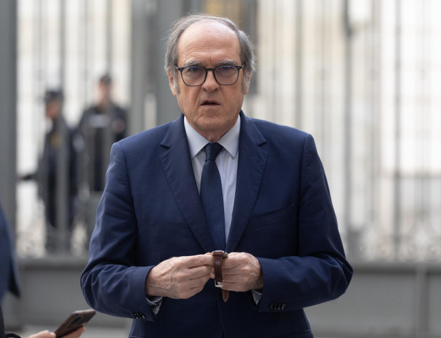 El Defensor del Pueblo, Ángel Gabilondo, a su llegada para hacer entrega del Informe anual 2023 del Defensor del Pueblo, en el Salón de Pasos Perdidos, a 22 de marzo de 2024, en Madrid (España).