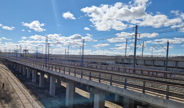 Viaducto de Adif en la línea Madrid-Sevilla