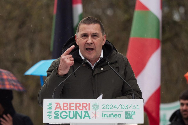 Arnaldo Otegi, coordinador general de EH Bildu, durante su intervención en el acto político por el Aberri Eguna.