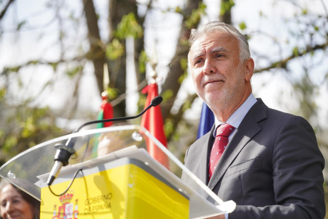 El ministro de Política Territorial y Memoria Democrática, Ángel Víctor Torres, interviene durante el acto de toma de posesión de la nueva delegada del Gobierno en Euskadi, en la Delegación del Gobierno, a 21 de marzo de 2024, en Vitoria-Gasteiz, Álava