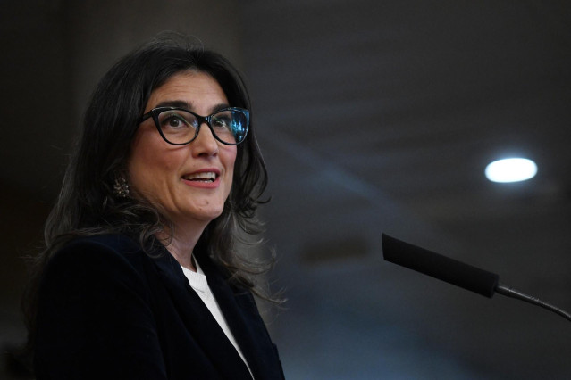 Archivo - La portavoz de Más Madrid en la Asamblea, Manuela Bergerot, ofrece declaraciones durante un pleno en la Asamblea de Madrid, a 15 de febrero de 2024