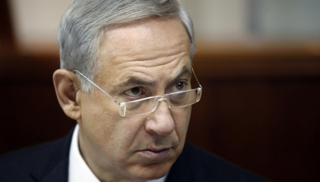 Archivo - Imagen de archivo del primer ministro israelí, Benjamin Netanyahu, durante su reunión semanal de gabinete en Jerusalén, ago 4 2013. Israel ordenó una movilización en pequeña escala de