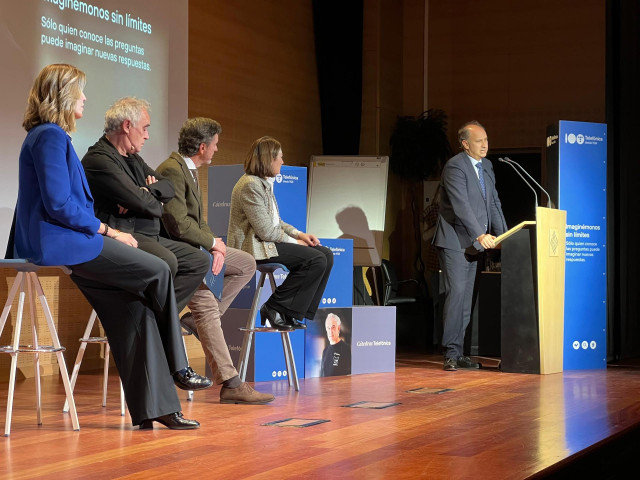 El consejero de Digitalización, Miguel López-Valverde, en la inauguración de la jornada 'Imagina 100 años de innovación', organizada por la Universidad Francisco de Vitoria (UFV) y Telefónica.