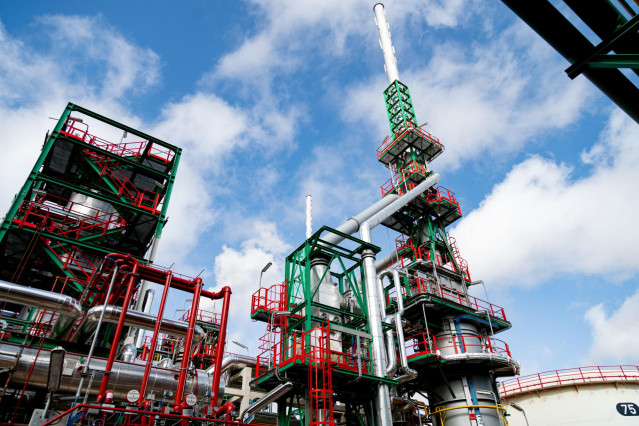 Repsol ha comenzado la producción a gran escala de combustibles renovables en Cartagena