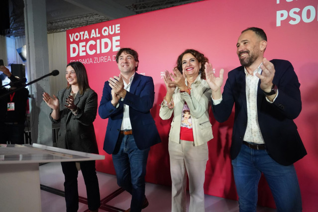 La vicesecretaria general del PSOE y vicepresidenta primera del Gobierno, María Jesús Montero, en el incio de campaña electoral vasca en Bilbao